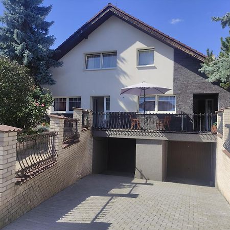 Cozy Gardens Apartments In Praga Exterior foto
